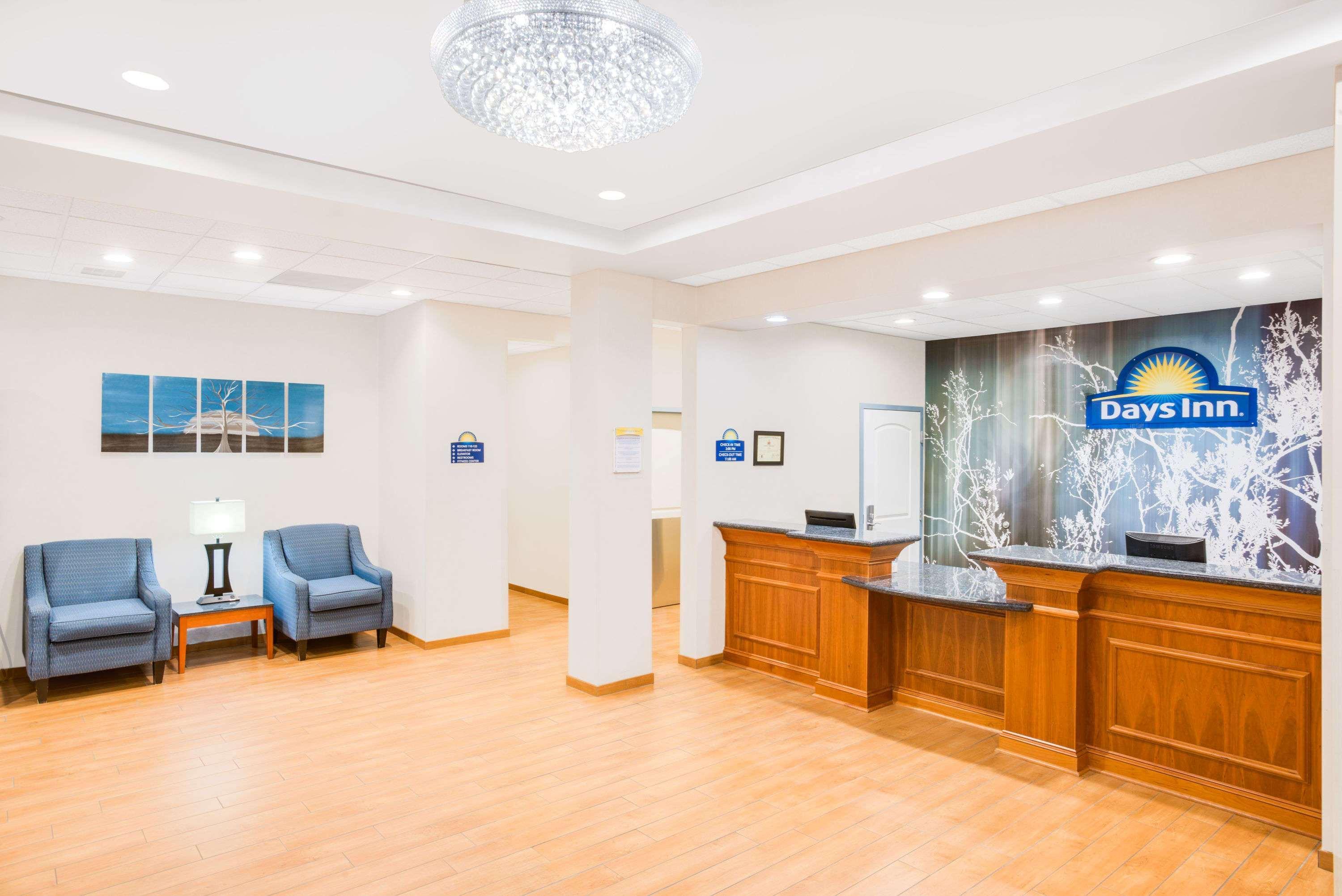 Days Inn By Wyndham Watertown Fort Drum Evans Mills Екстер'єр фото