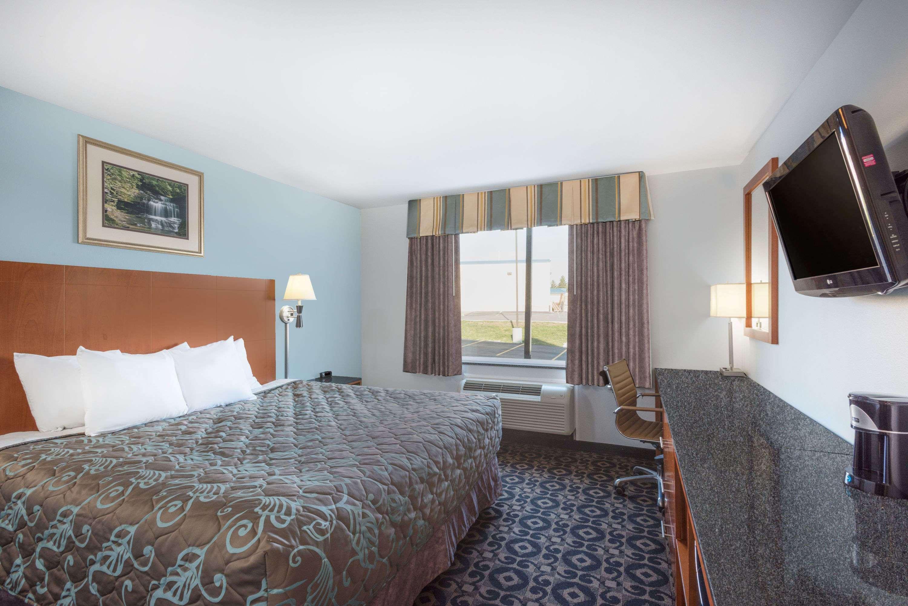 Days Inn By Wyndham Watertown Fort Drum Evans Mills Екстер'єр фото