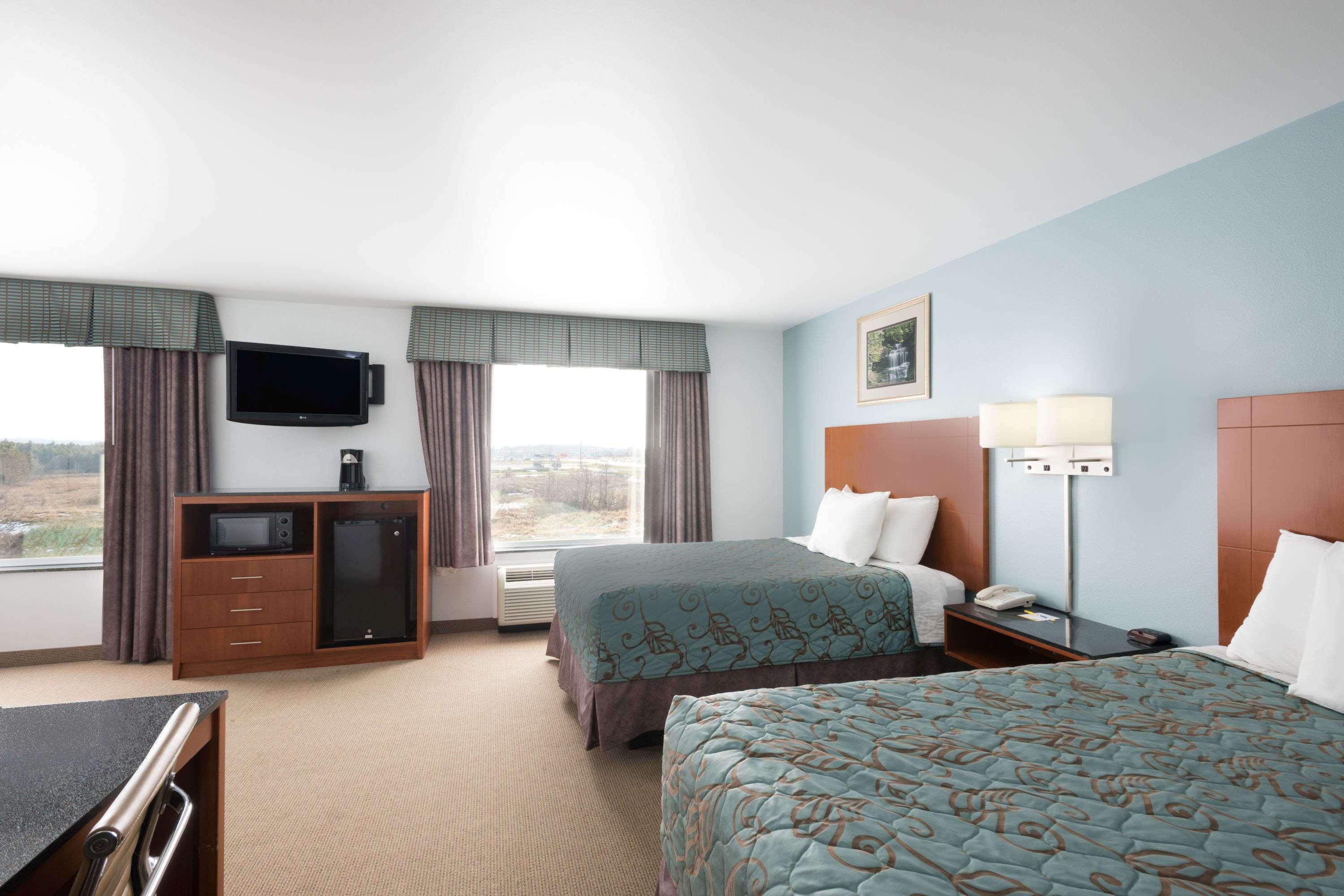 Days Inn By Wyndham Watertown Fort Drum Evans Mills Екстер'єр фото