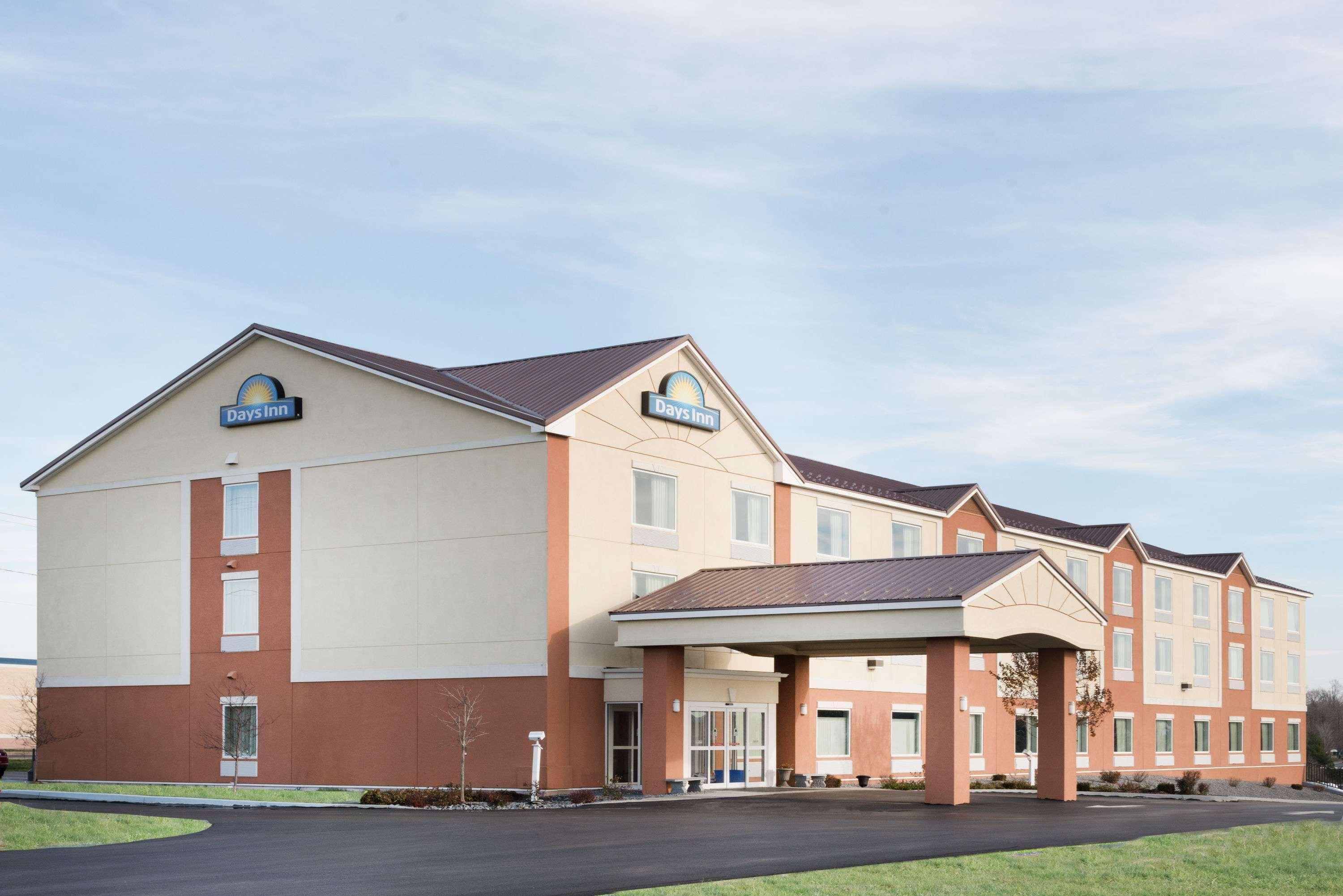 Days Inn By Wyndham Watertown Fort Drum Evans Mills Екстер'єр фото