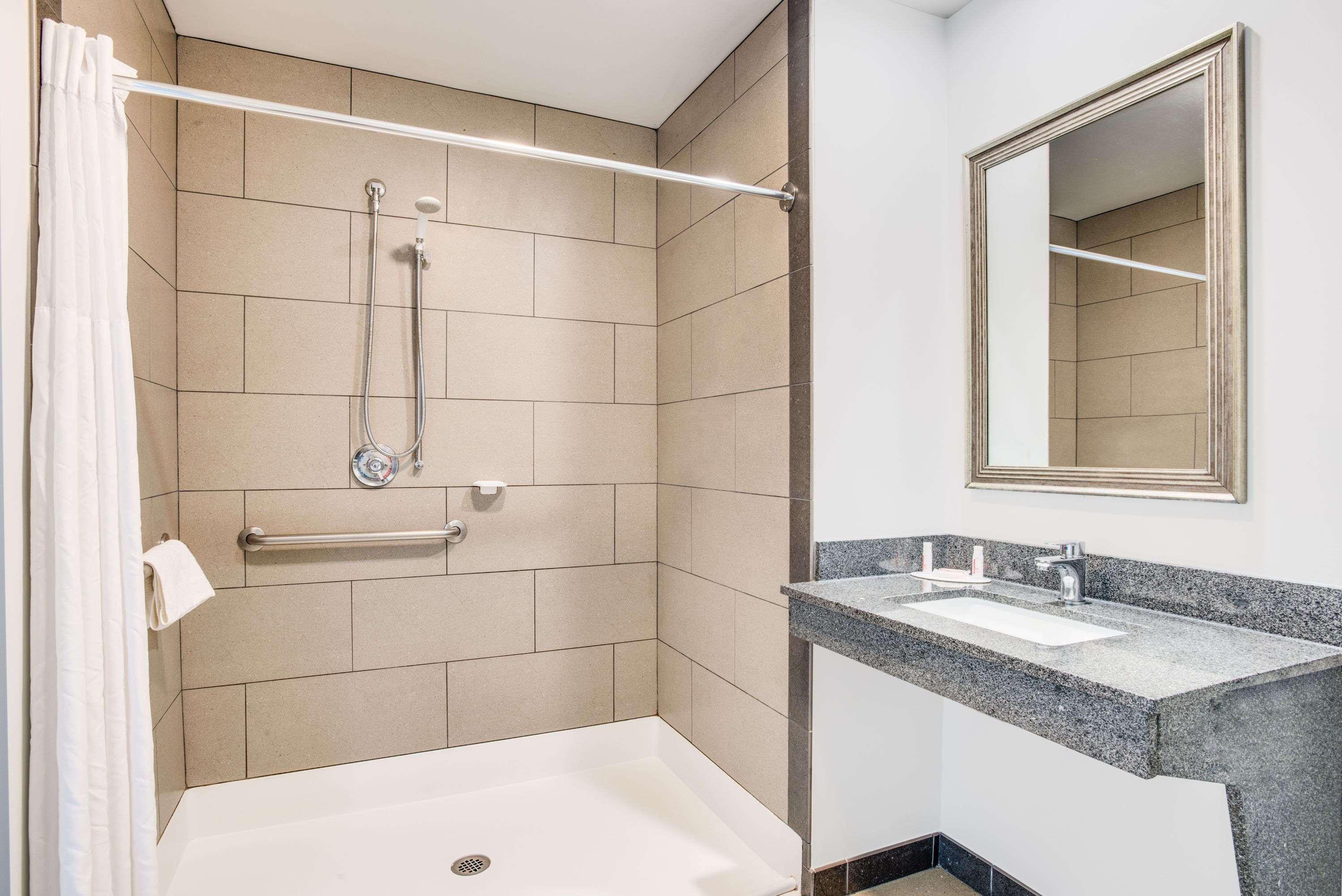 Days Inn By Wyndham Watertown Fort Drum Evans Mills Екстер'єр фото