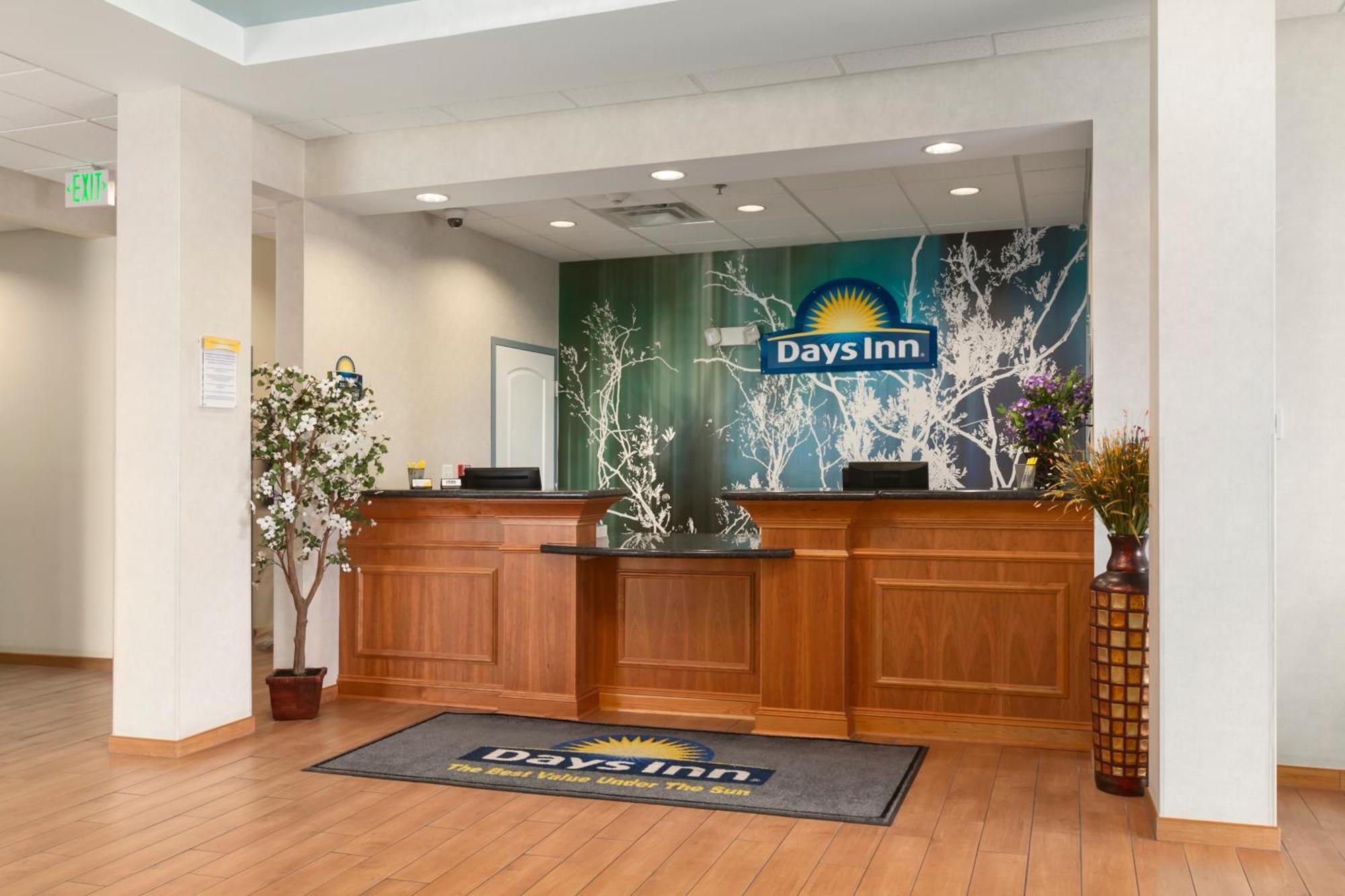 Days Inn By Wyndham Watertown Fort Drum Evans Mills Екстер'єр фото
